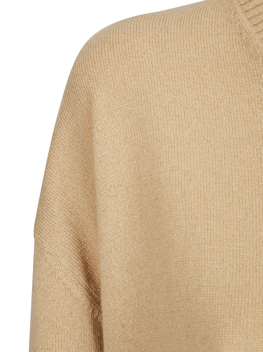 Hira Soft Sweater With V-Neck