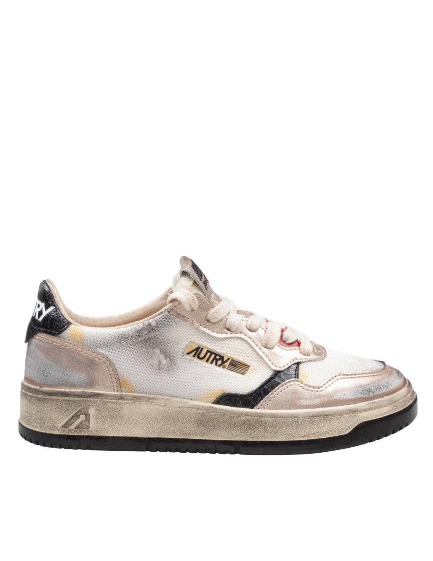 Autry Sup Vint Low Sneakers In Crackled Leather, Micromesh,