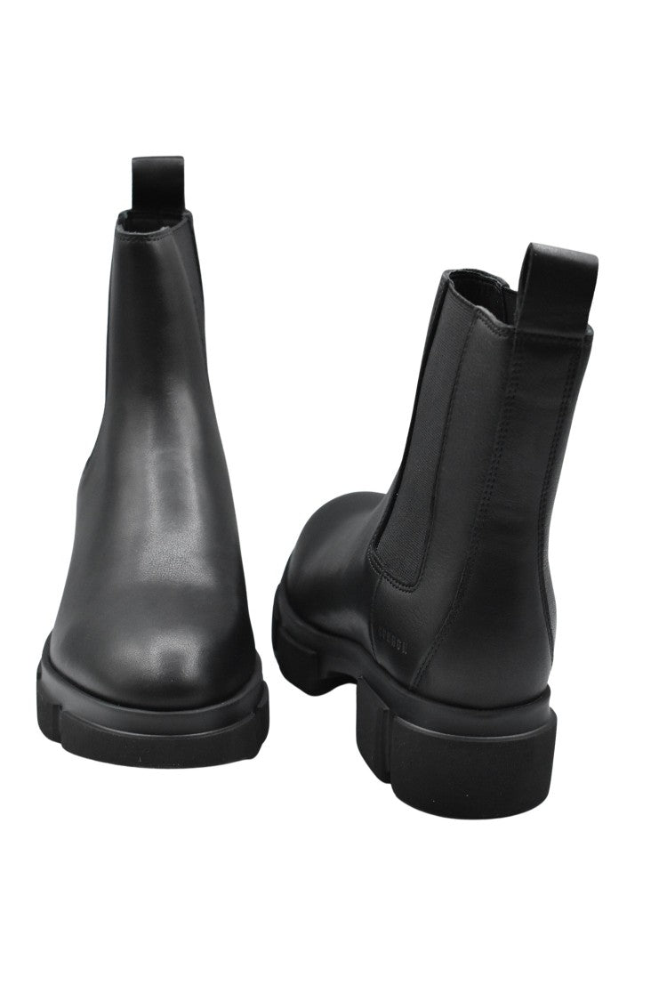 Copenhagen Studios Black Low-Top Shoes With Rubber Sole