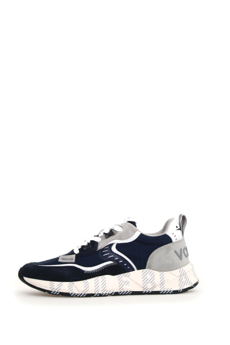 Voile Blanche Urban Sneakers With Distinctive Lacing