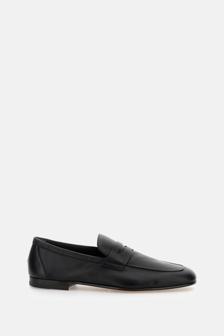 Tod's Men's Leather Moccasins With Classic Vamp And Monogram Detail