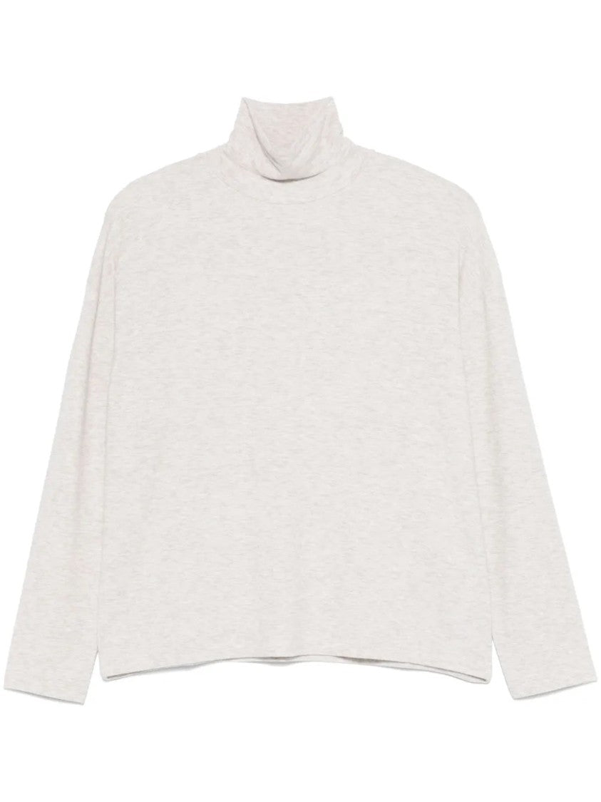 Vince Relaxed Long-Sleeve Turtleneck Sweater With Elegant Silhouette