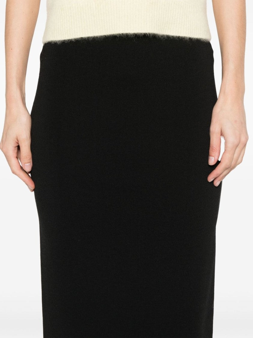 Max Mara Fitted Mid-Calf Black Skirt