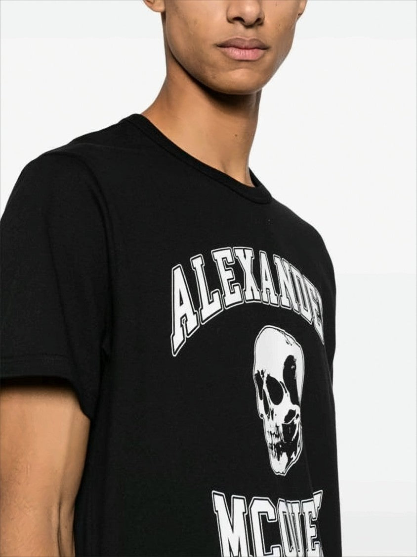 Alexander Mcqueen Black Short-Sleeve T-Shirt With Graphic Skull Design