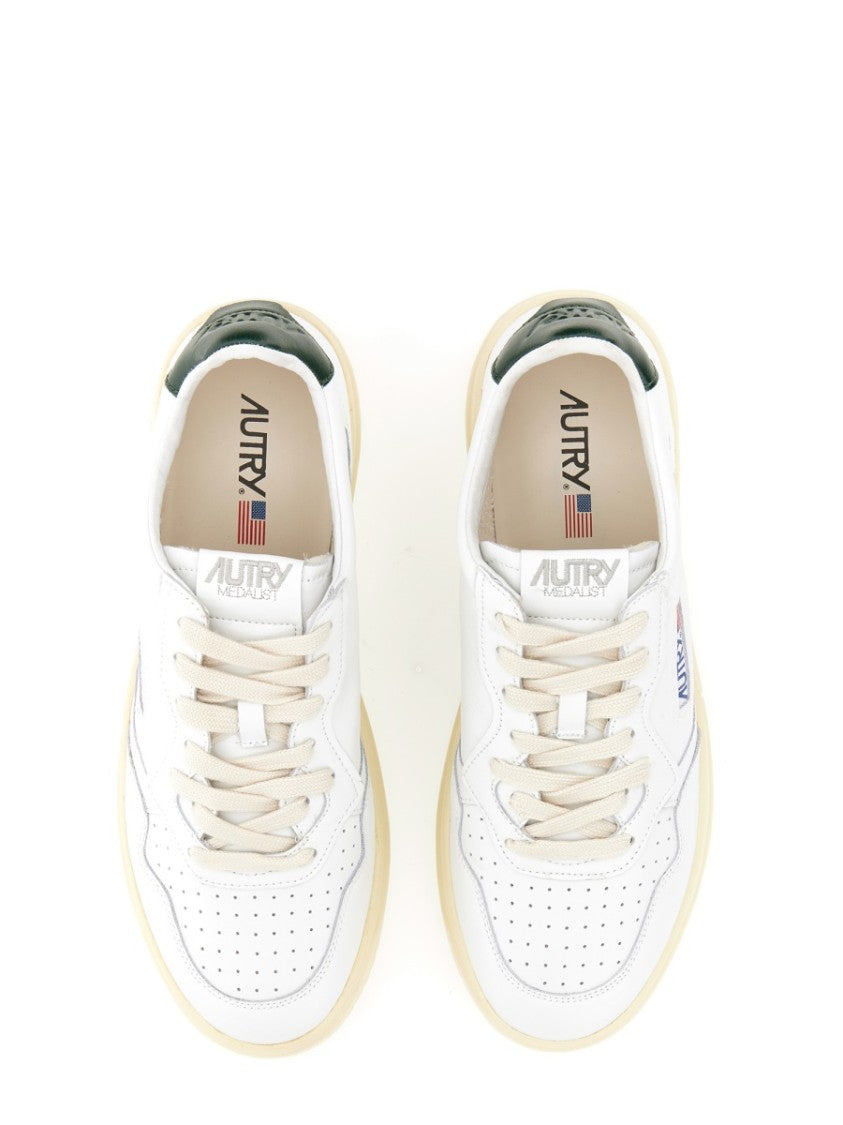 Autry Medalist Low-Top Sneaker