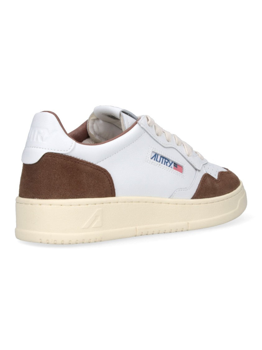 Autry Low-Top Sneakers With Streamlined Silhouette And Timeless Appeal