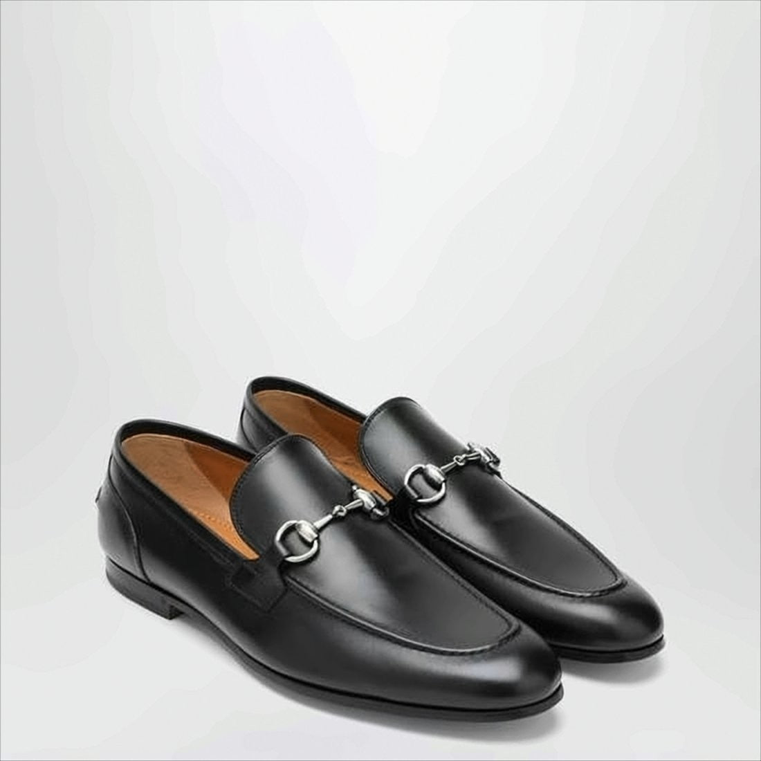 Gucci Black Leather Loafers With Silver Horsebit Detail