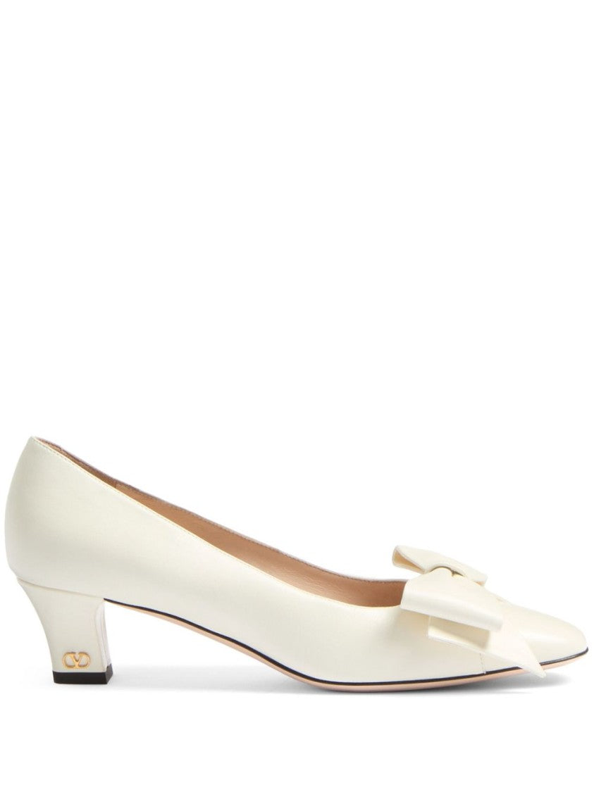 Valentino Garavani Bow Detail White Leather Pumps With Signature V Logo
