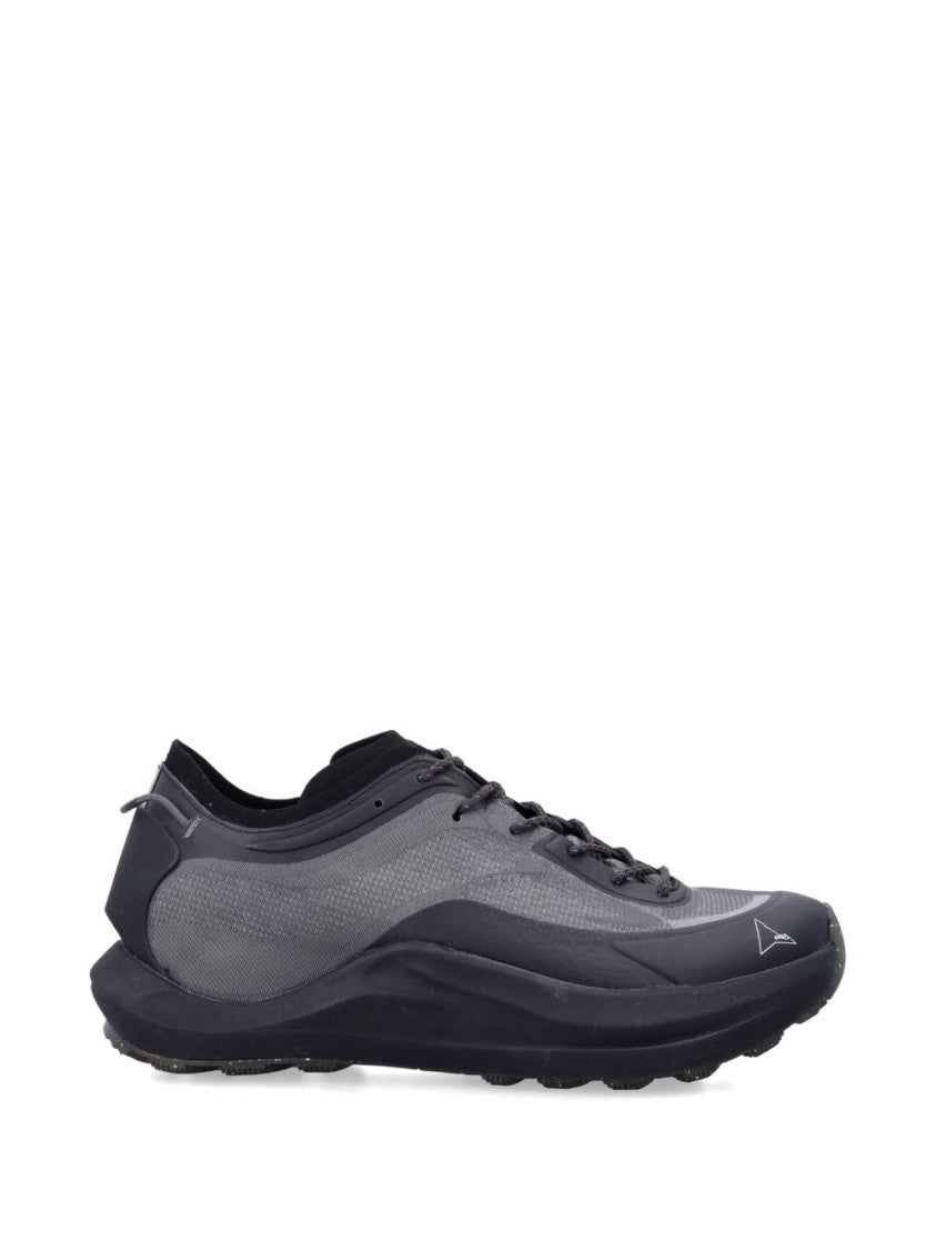 Roa Textured Black Lace-Up Flat Shoes With Modern Silhouette