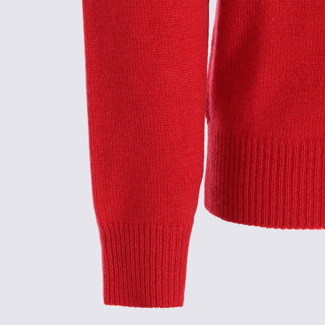 Malo Finely Knit Red Cashmere Sweater With Crew Neckline