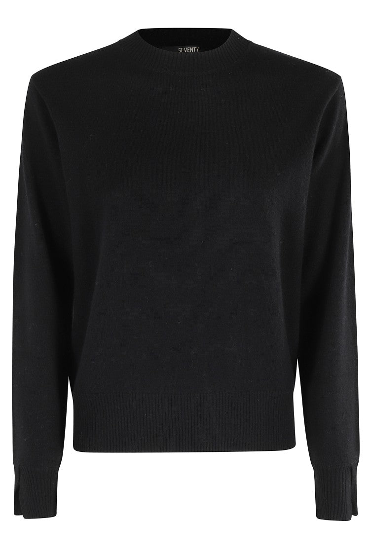 Seventy Classic Round Neck Sweater In Luxurious Wool-Cashmere Blend