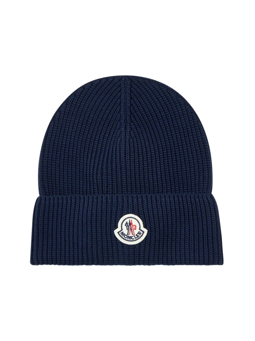 Moncler Knitted Black Beanie Hat With Ribbed Texture And Logo Patch