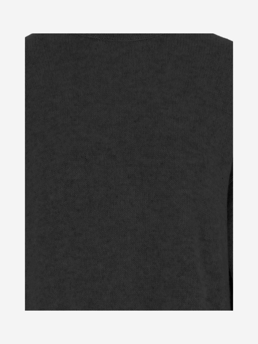 Allude Classic Cashmere Sweater With Crew Neck And Ribbed Finish