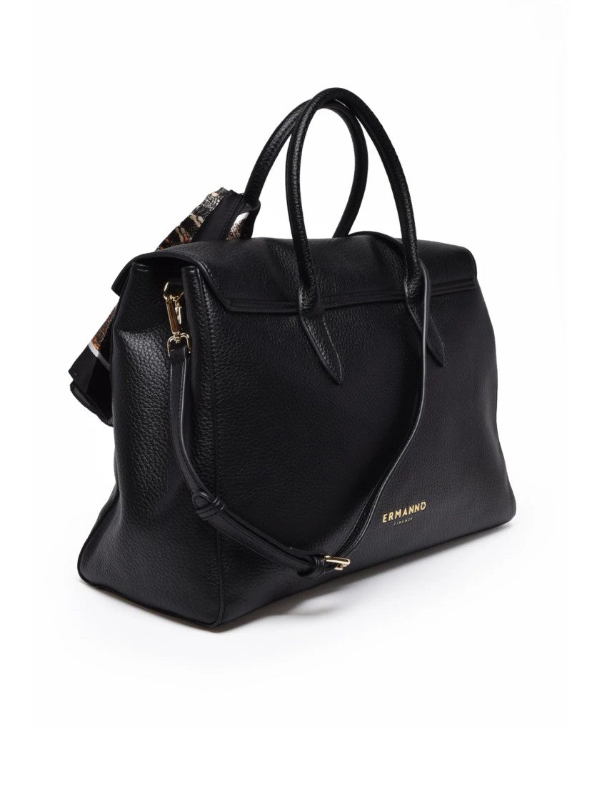 Ermanno Firenze Ermanno Firenze Violet Handbag With Textured Finish And Versatile Strap