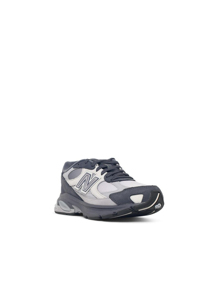New Balance Mesh Blend Sneakers With Suede Accents And Iconic Emblem