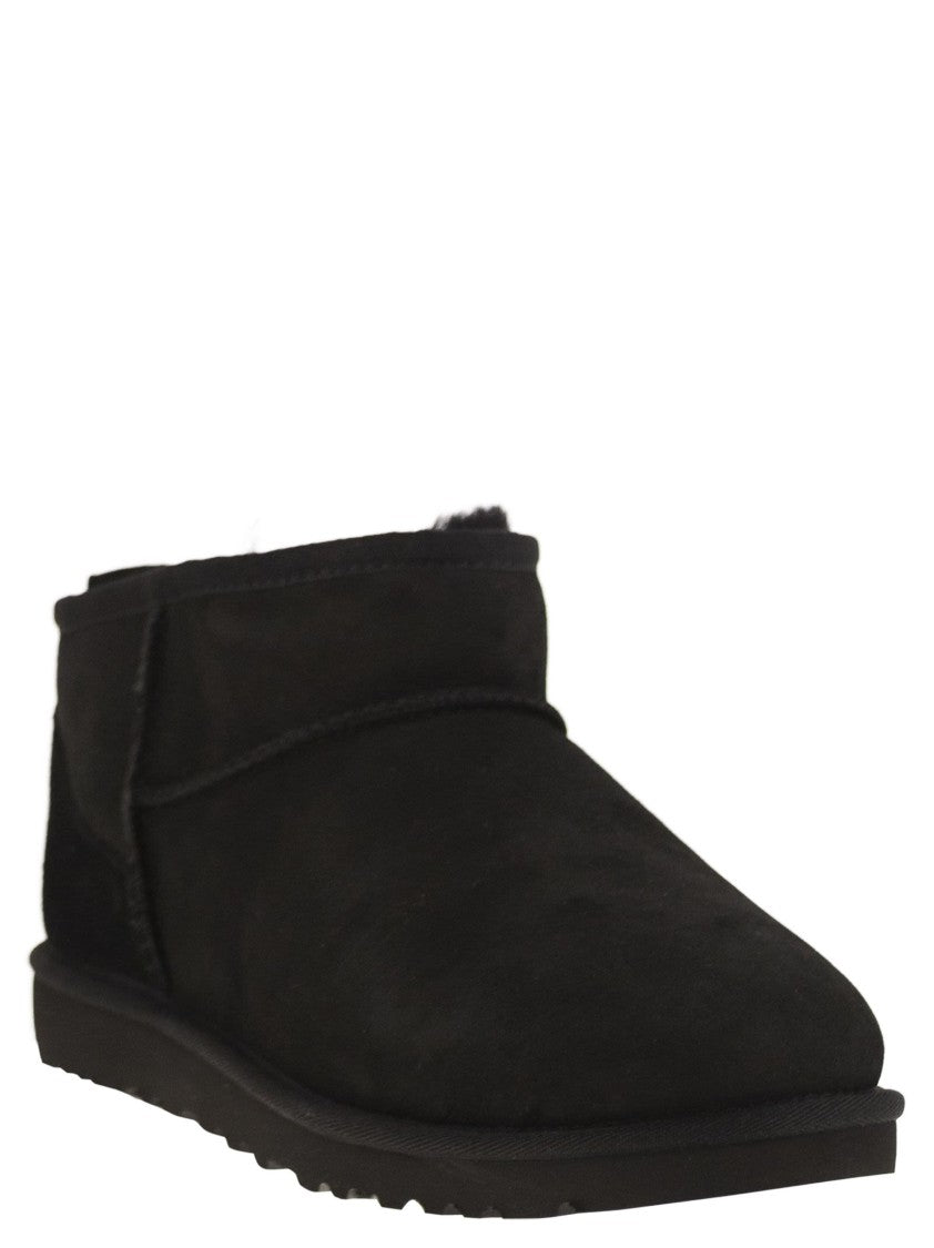 Ugg Classic Ultra Mini - Sheepskin Boot