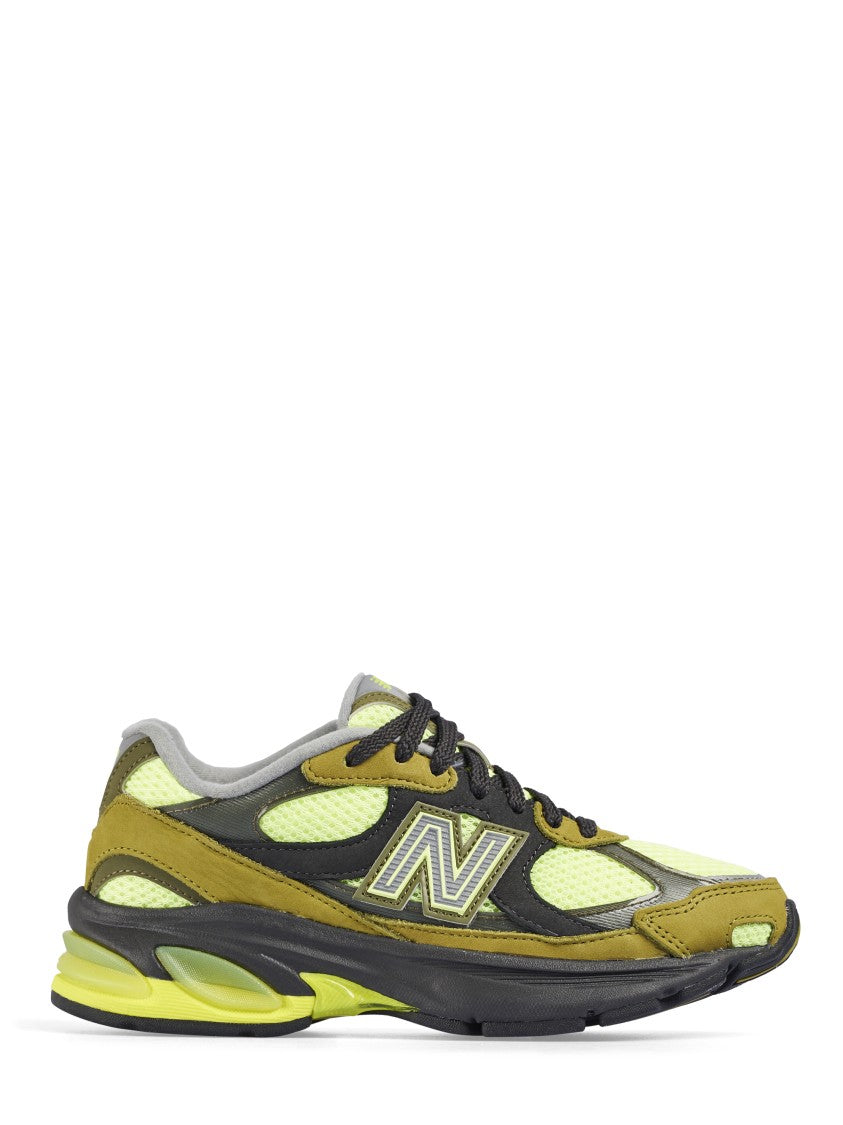 New Balance Dynamic Layered Sneakers With Chunky Sole
