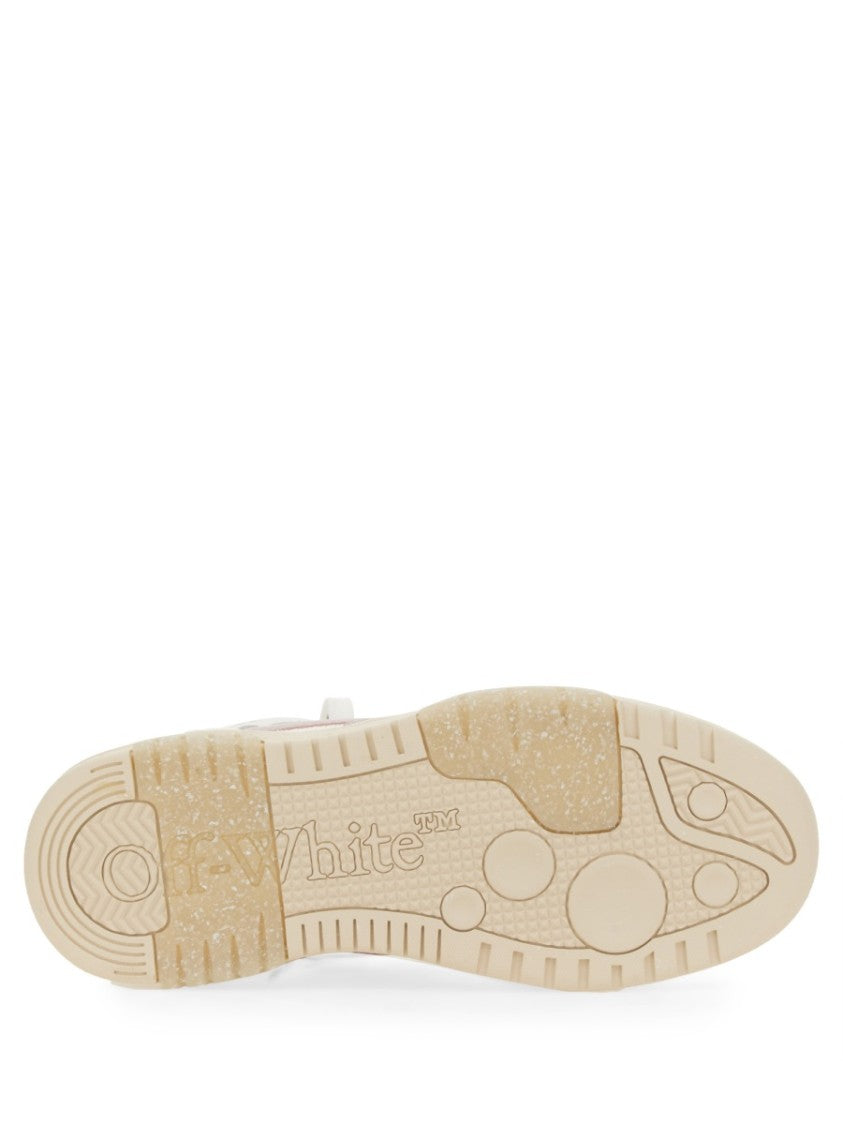 Off-White Sneaker Out Of Office