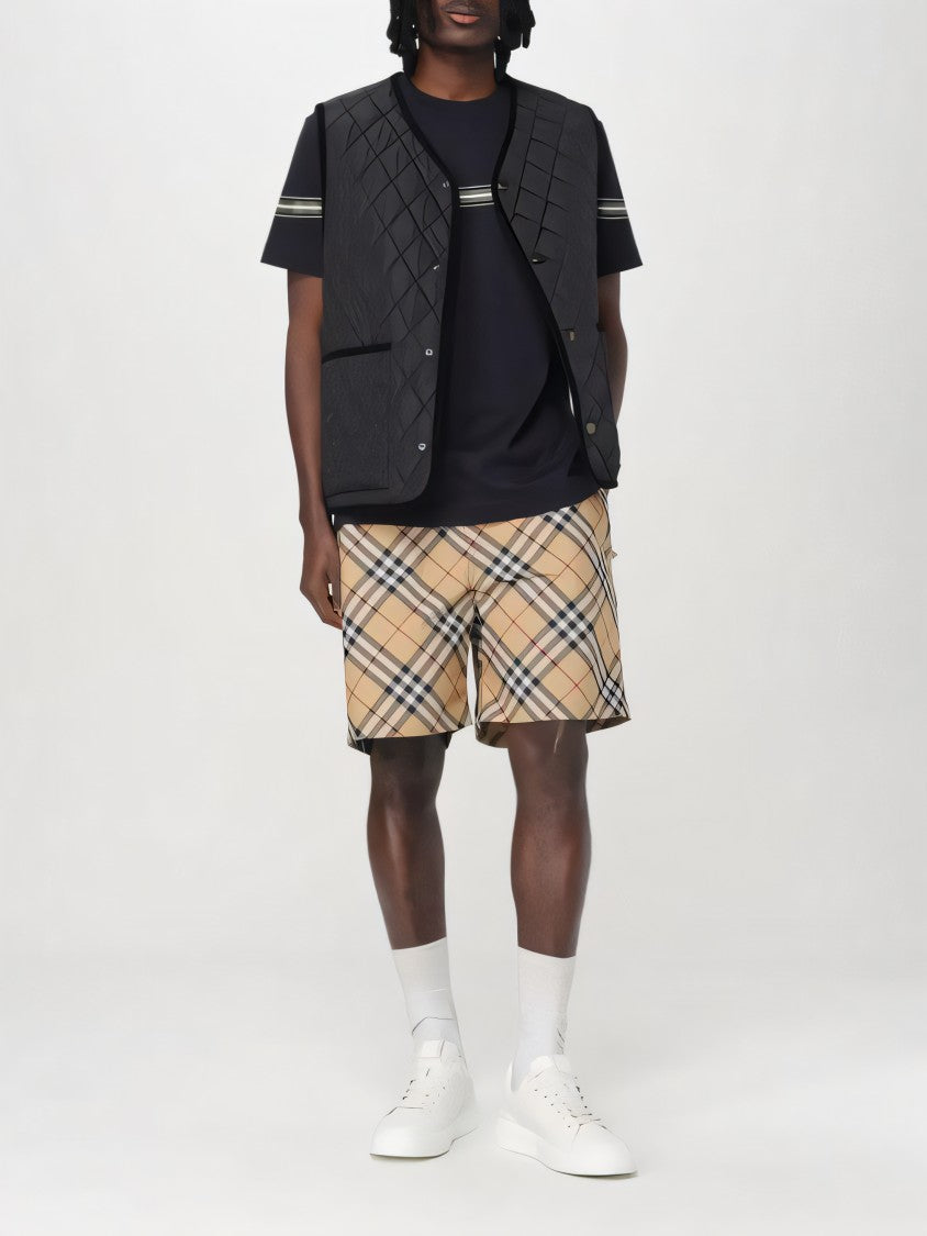 Burberry Diamond Quilted Black Vest With Contrasting Lining