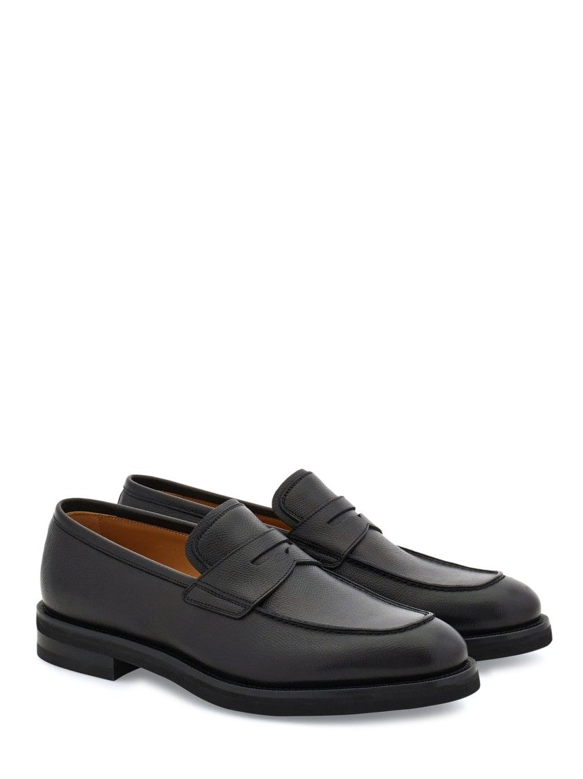 Ferragamo Minimalist Black Calf Leather Loafers With Subtle Strap Detail