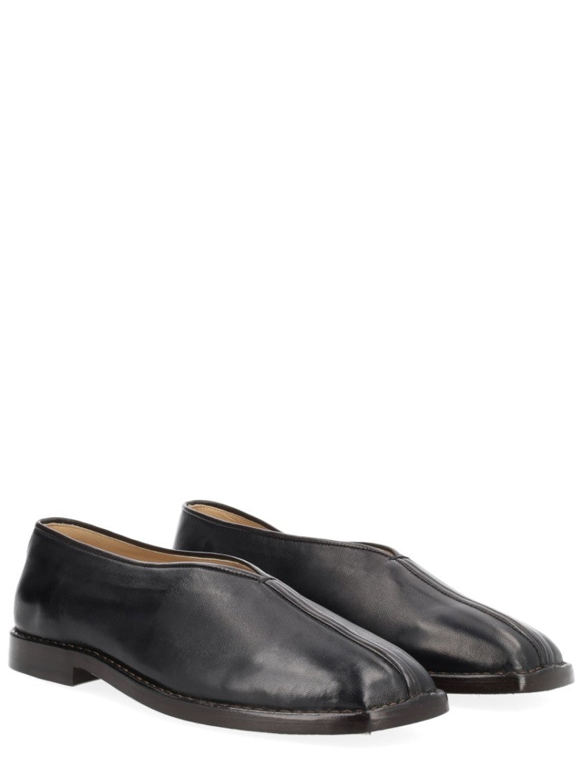 Lemaire Black Lamb Leather Slippers With Central Seam And Piping Detail
