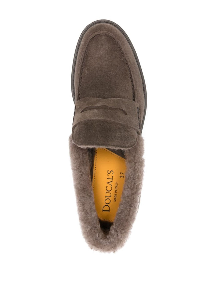 Doucal's Classic Grey Leather Loafers With Plush Lining