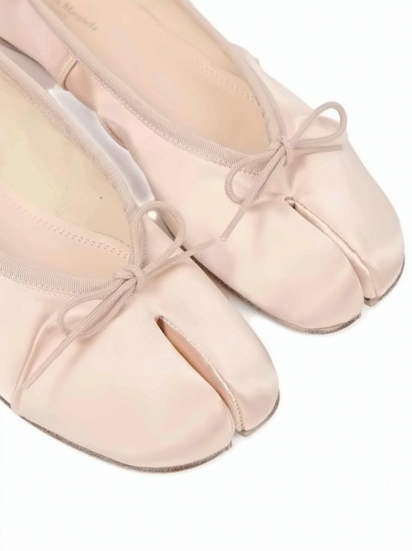 Maison Margiela Flat Shoes With Distinctive Split-Toe Design
