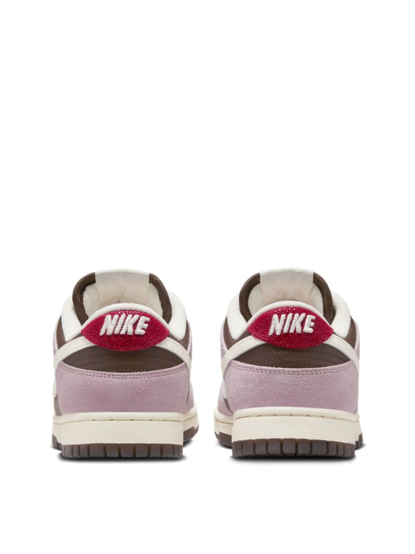 Nike Dunk Low Neapolitan Sneakers