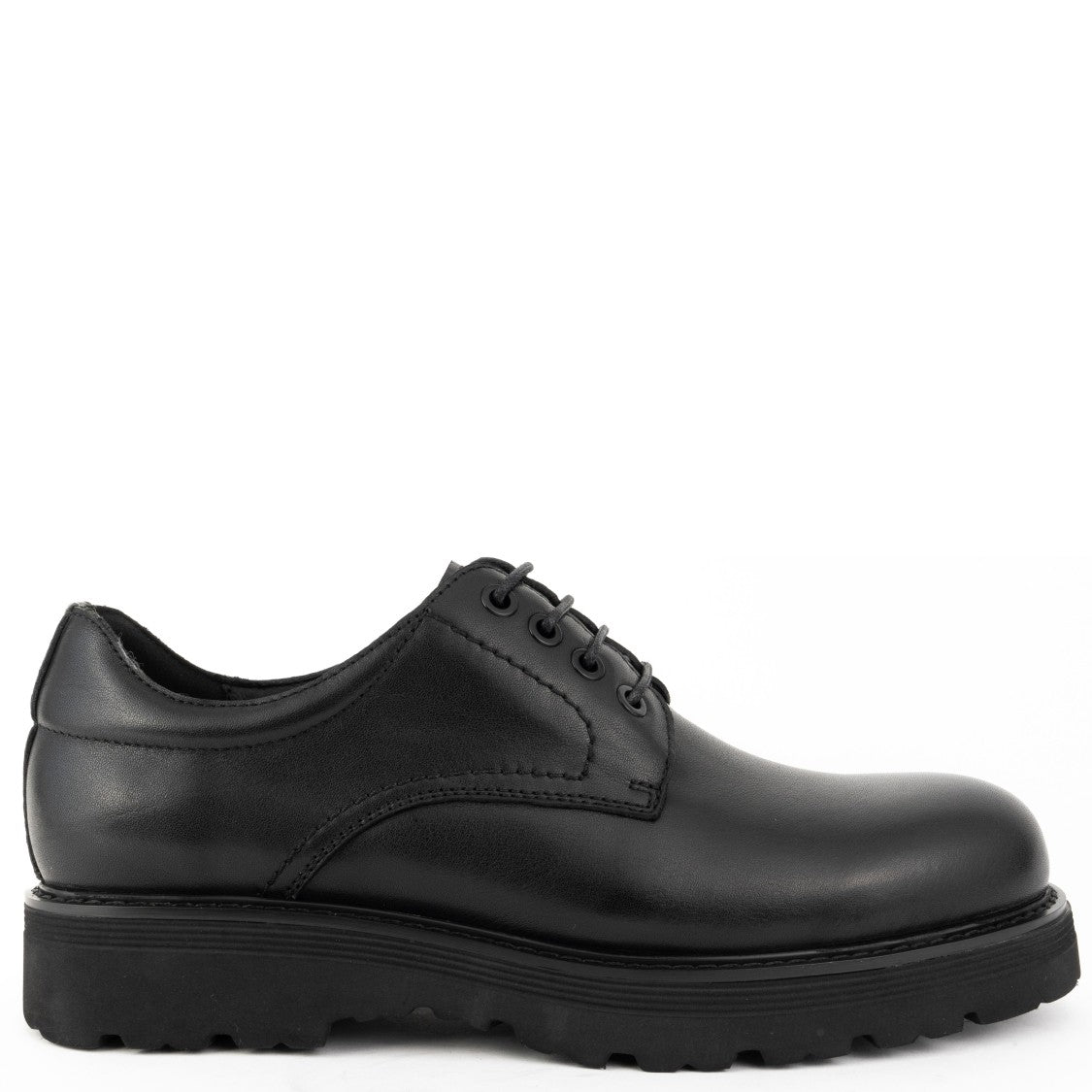 Sergio Moretti Classic Closed Formal Flats In Black