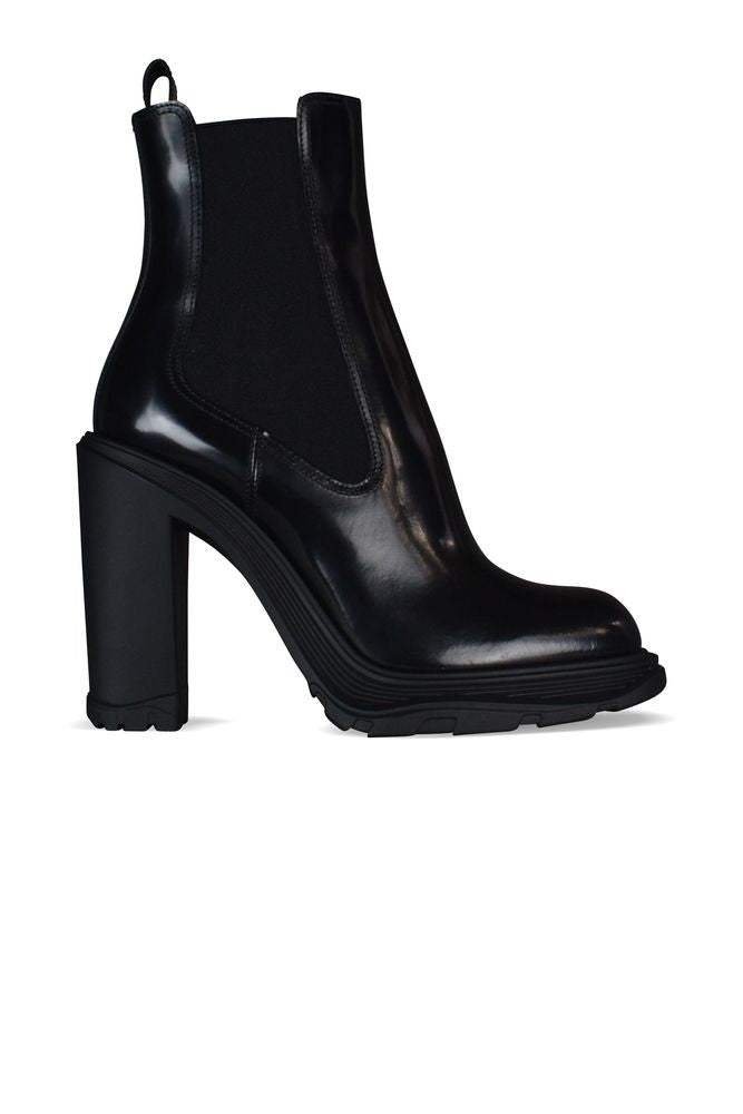 Alexander Mcqueen Tread Chelsea Boots