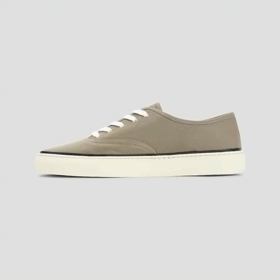 Jacquemus Minimalist Low-Top Sneakers With Embroidered Detail