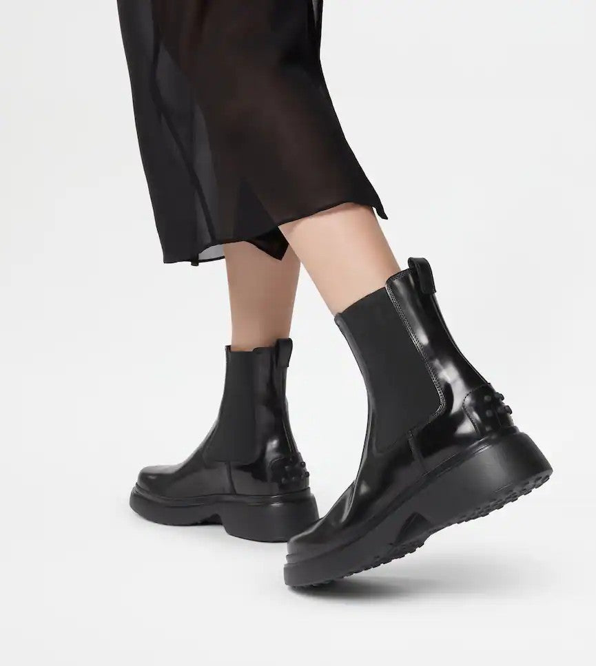 Tod's Modern Ankle Boots With Elastic Panels