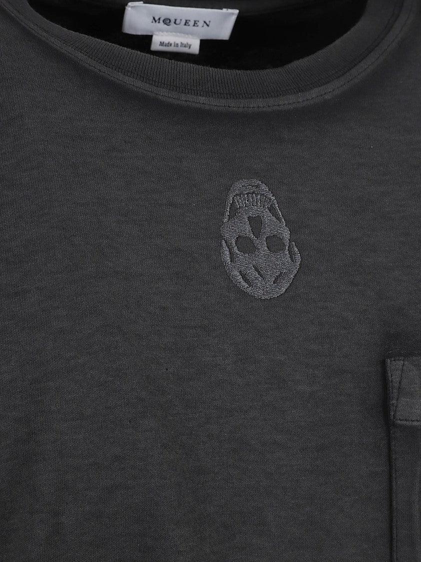 Alexander Mcqueen Casual Black T-Shirt With Skull Embroidery