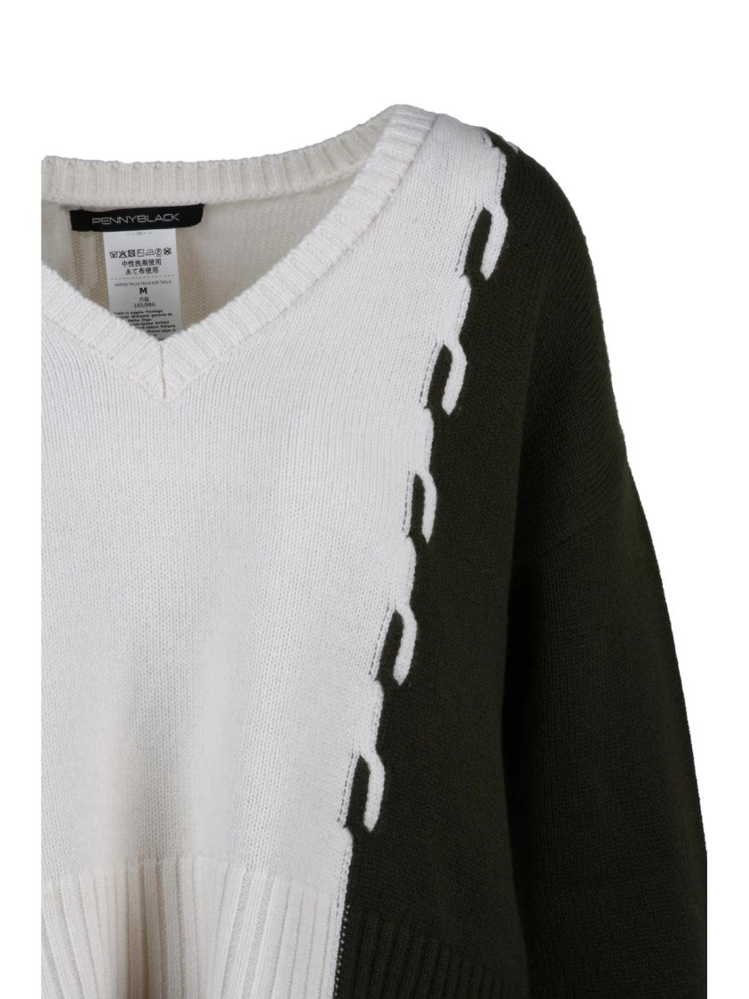 Pennyblack Cropped V-Neck Wool Sweater With Color-Block Design