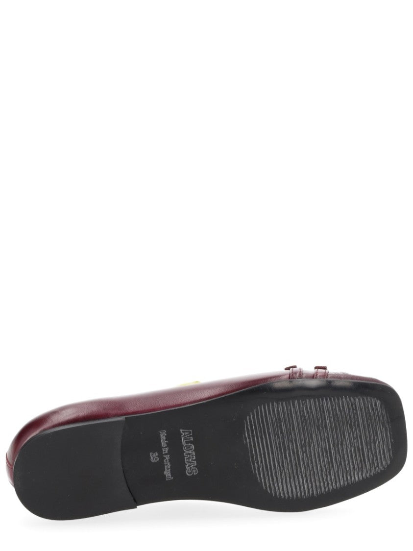 Alohas Goat Leather Pointed Buckles Flats
