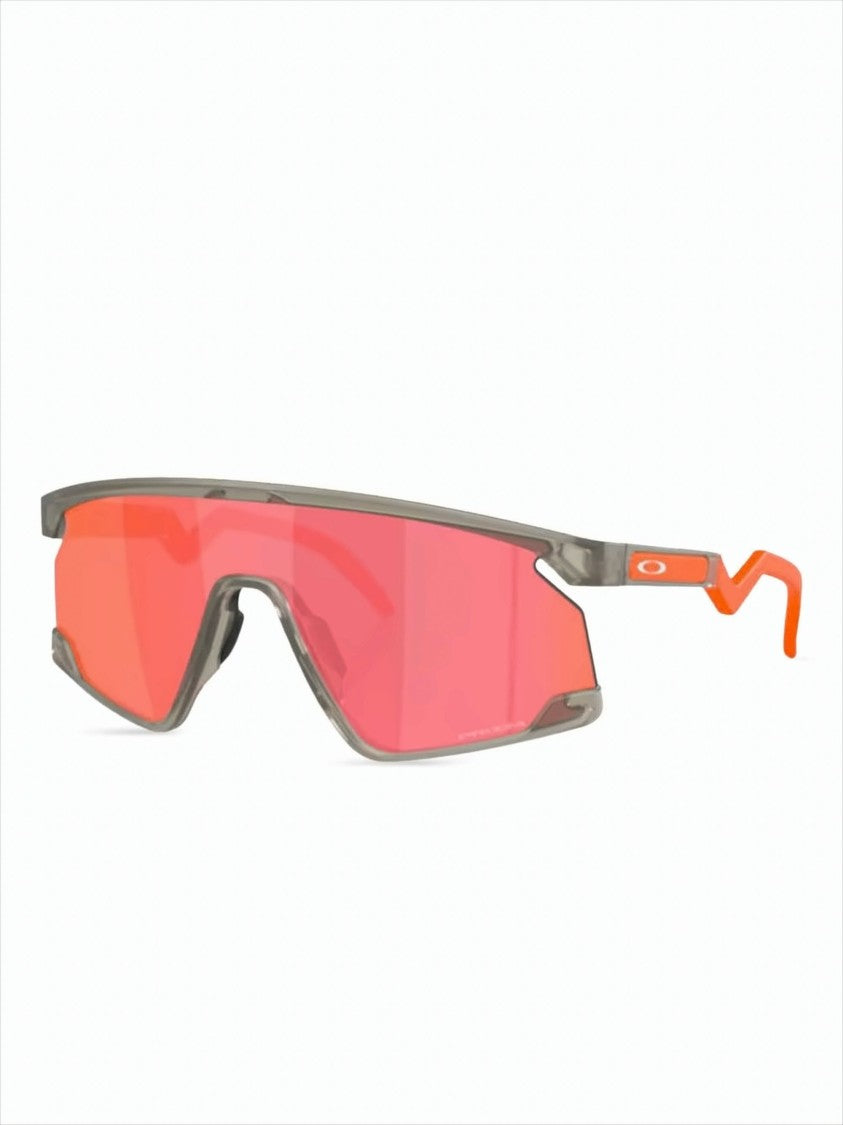 Oakley Wraparound Grey Sunglasses