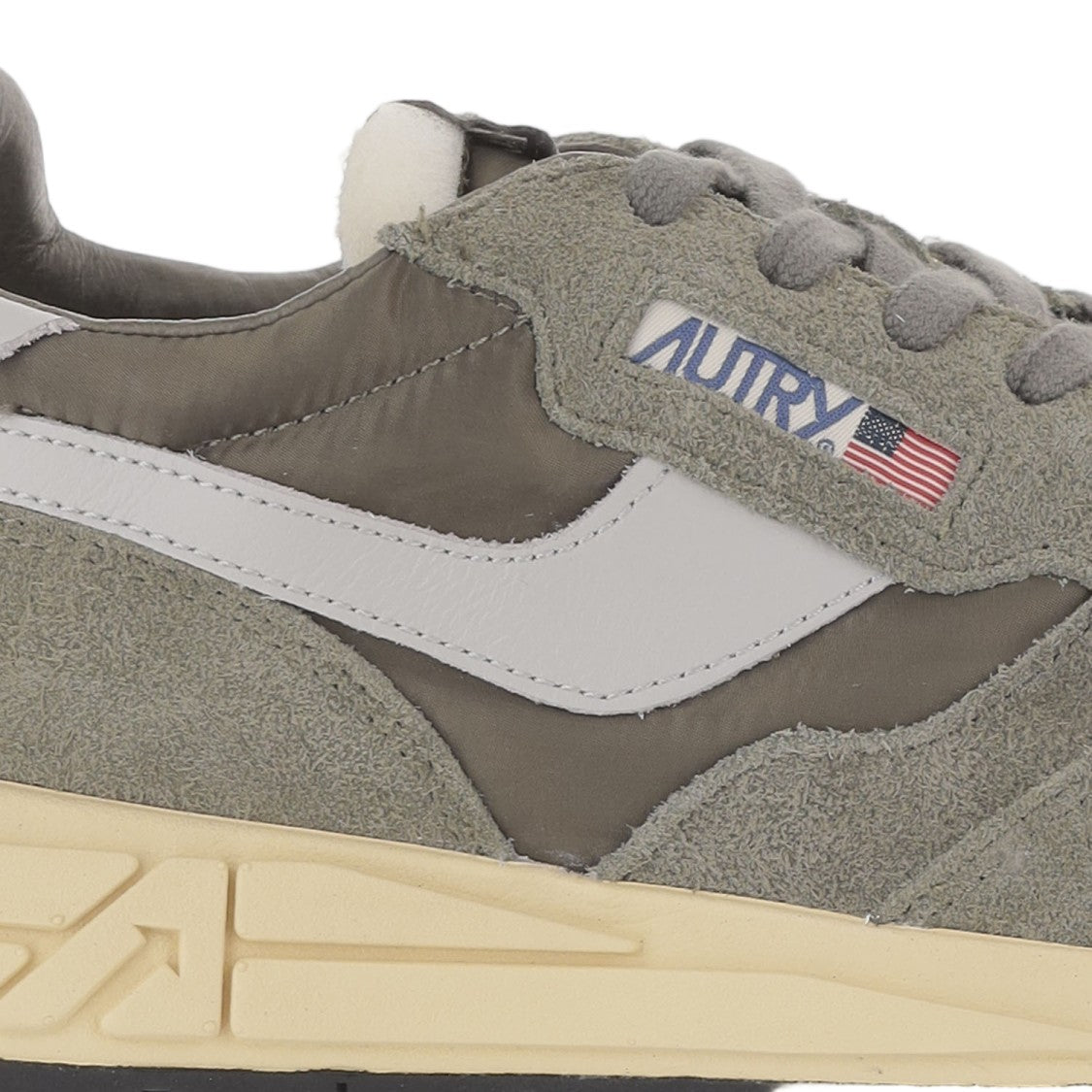 Autry Front Lacing Sneakers With Contrast Padded Heel Tab