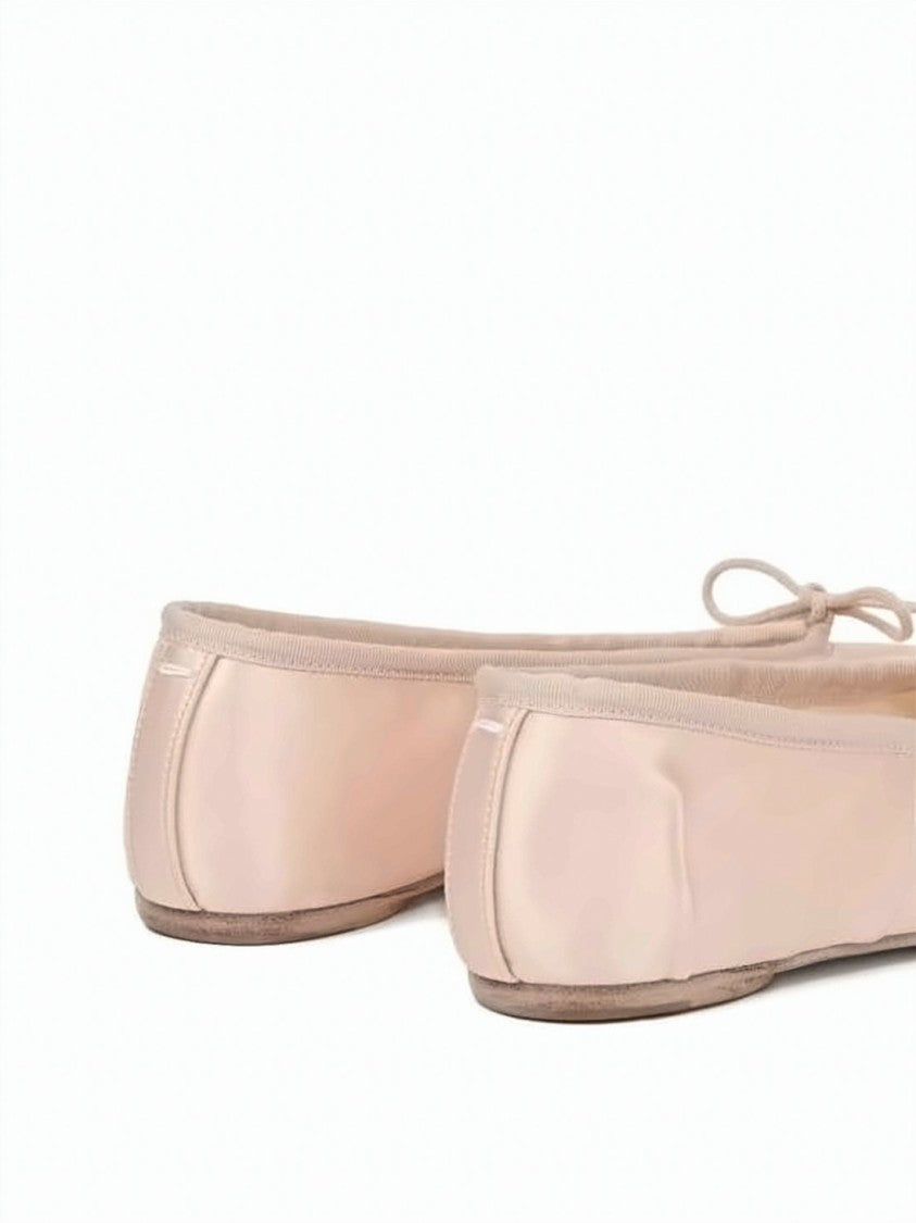 Maison Margiela Flat Shoes With Distinctive Split-Toe Design