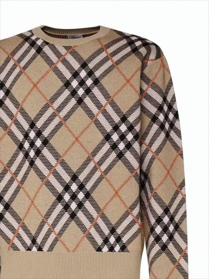 Burberry Beige Checkered Knit Sweater With Crew Neckline