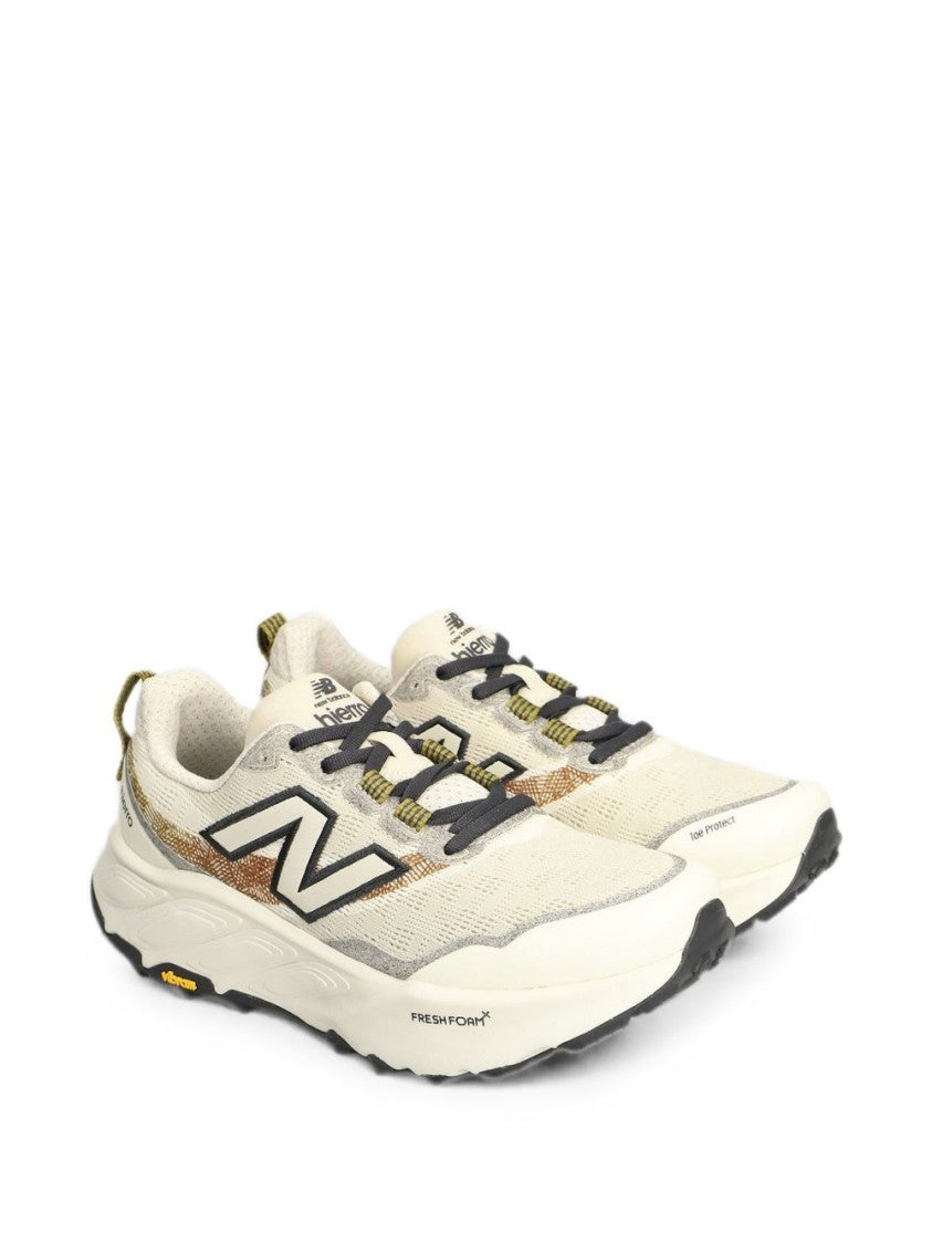 New Balance Black Breathable Mesh Cushioned Sole Sneakers
