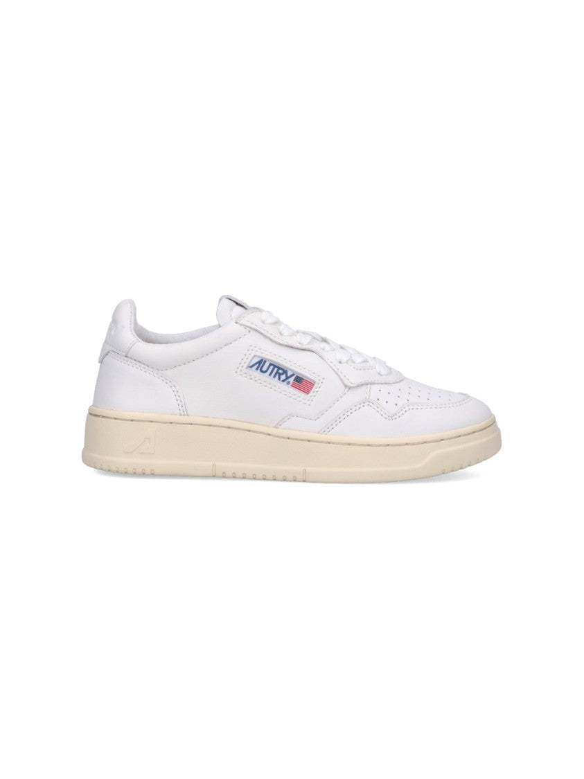 Autry "Medalist" Low-Top Sneakers White
