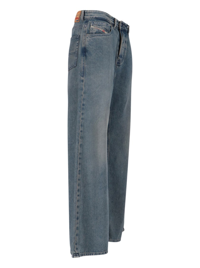 Diesel Wide-Leg Jeans With Vintage-Inspired Wash And Classic Five-Pocket Design