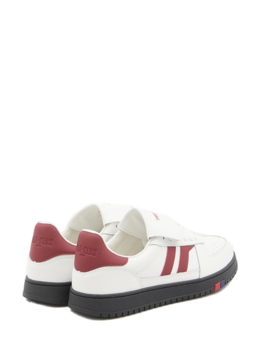 Pro Low-Top Minimalist Sneakers With Smooth Silhouette