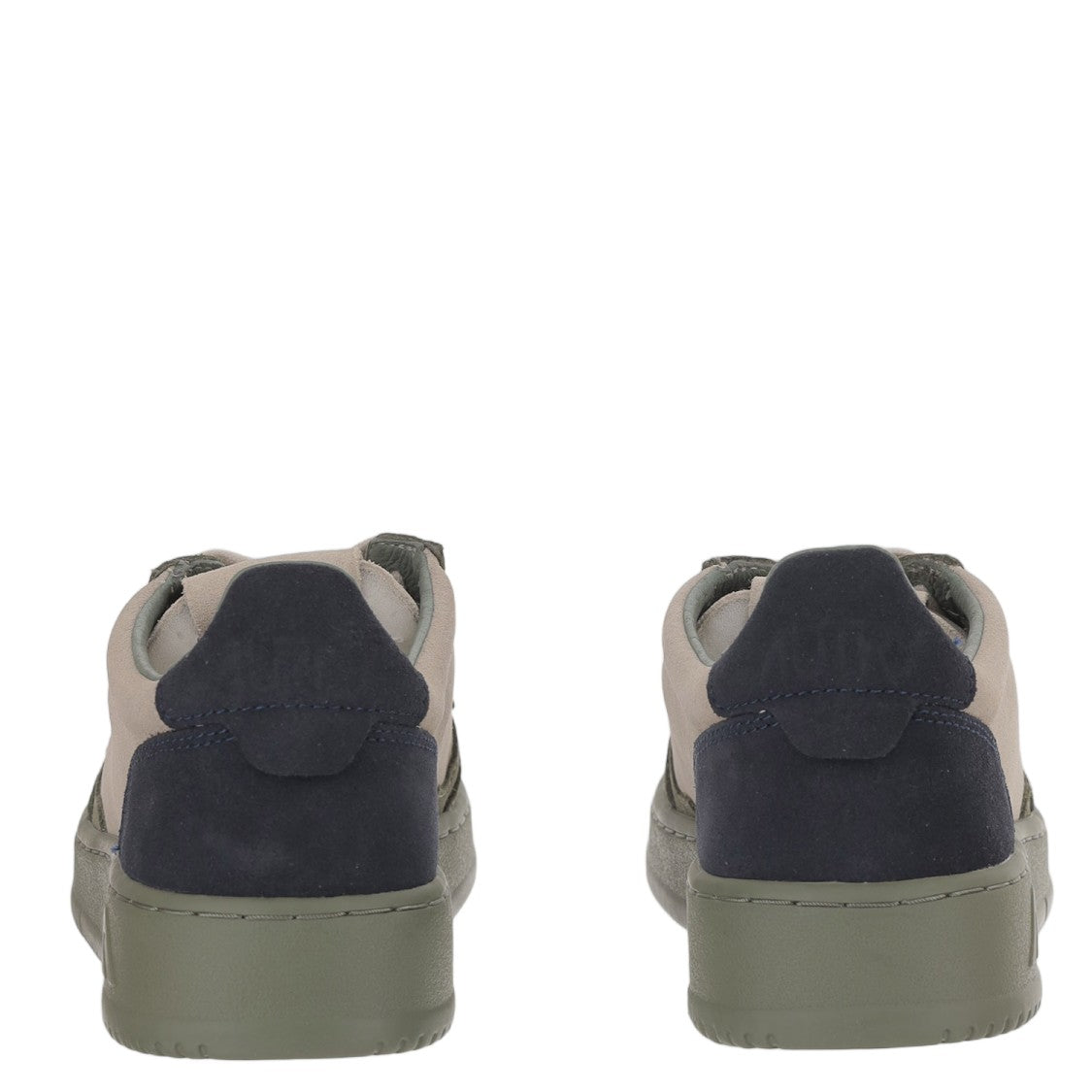 Autry Medalist Low Sneakers With Contrast Heel Tab And Logo Detail