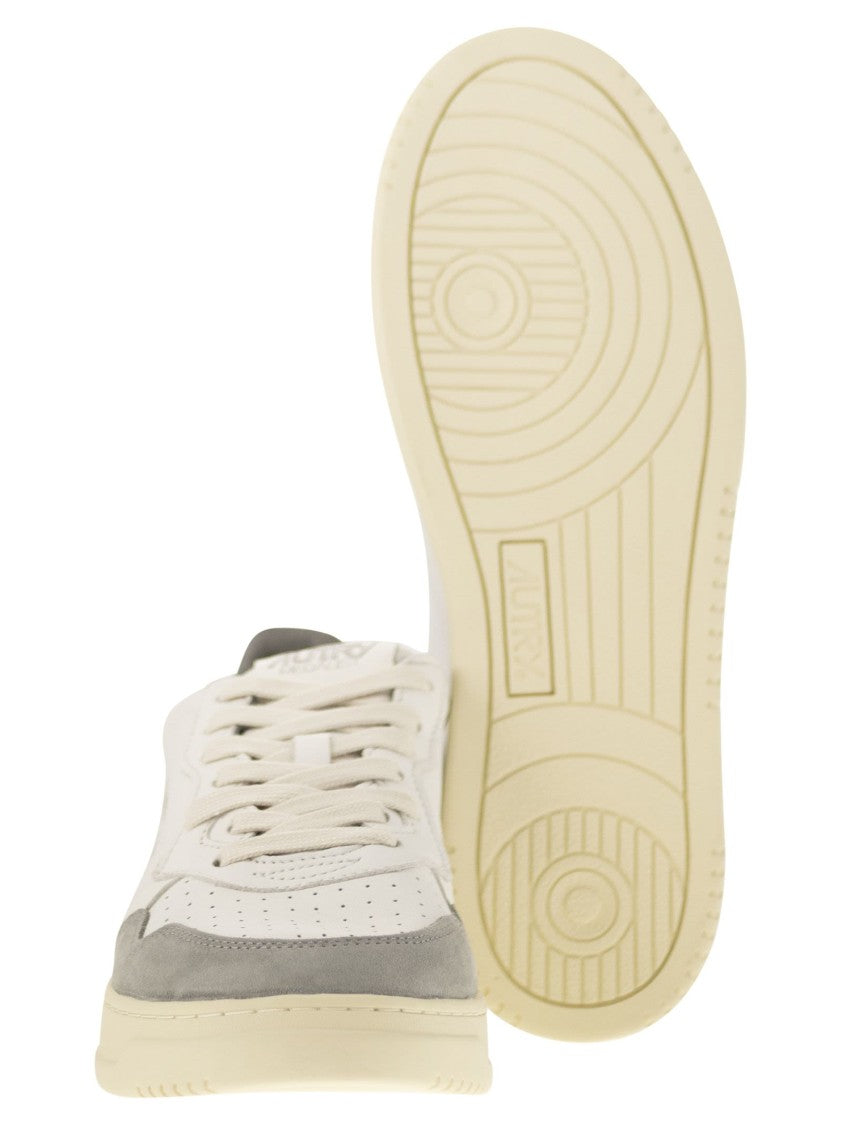 Autry Medalist Low - Sneakers In Goatskin And Suede