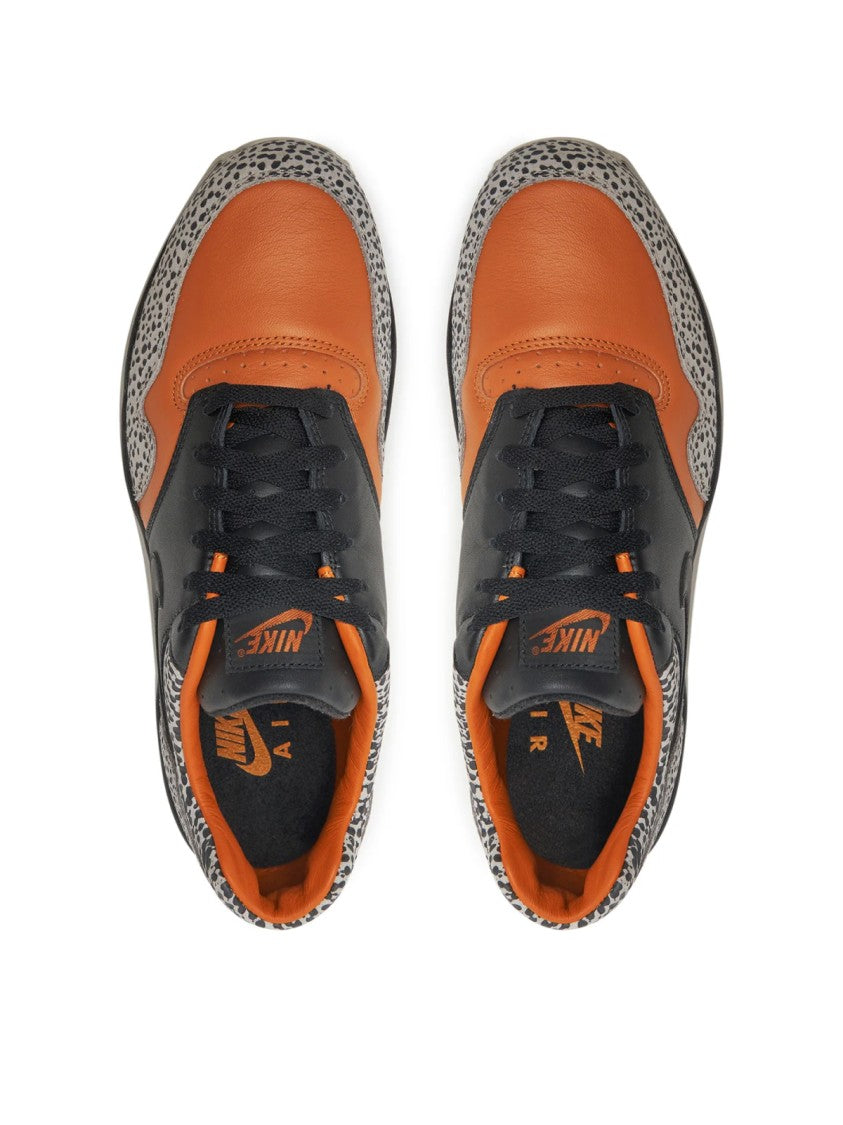 Nike Air Safari Sneakers