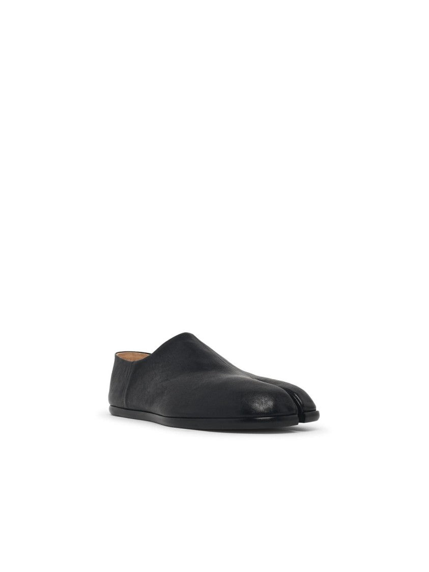 Maison Margiela Tabi Black Leather Loafers With Iconic Split-Toe Design