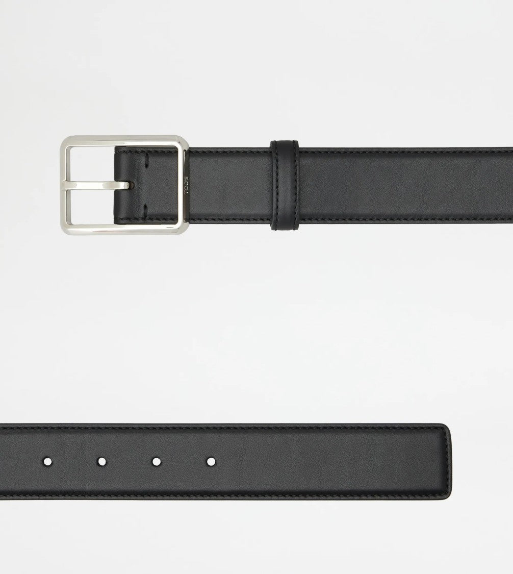 Tod's Black Belt With Rectangular Silver Buckle