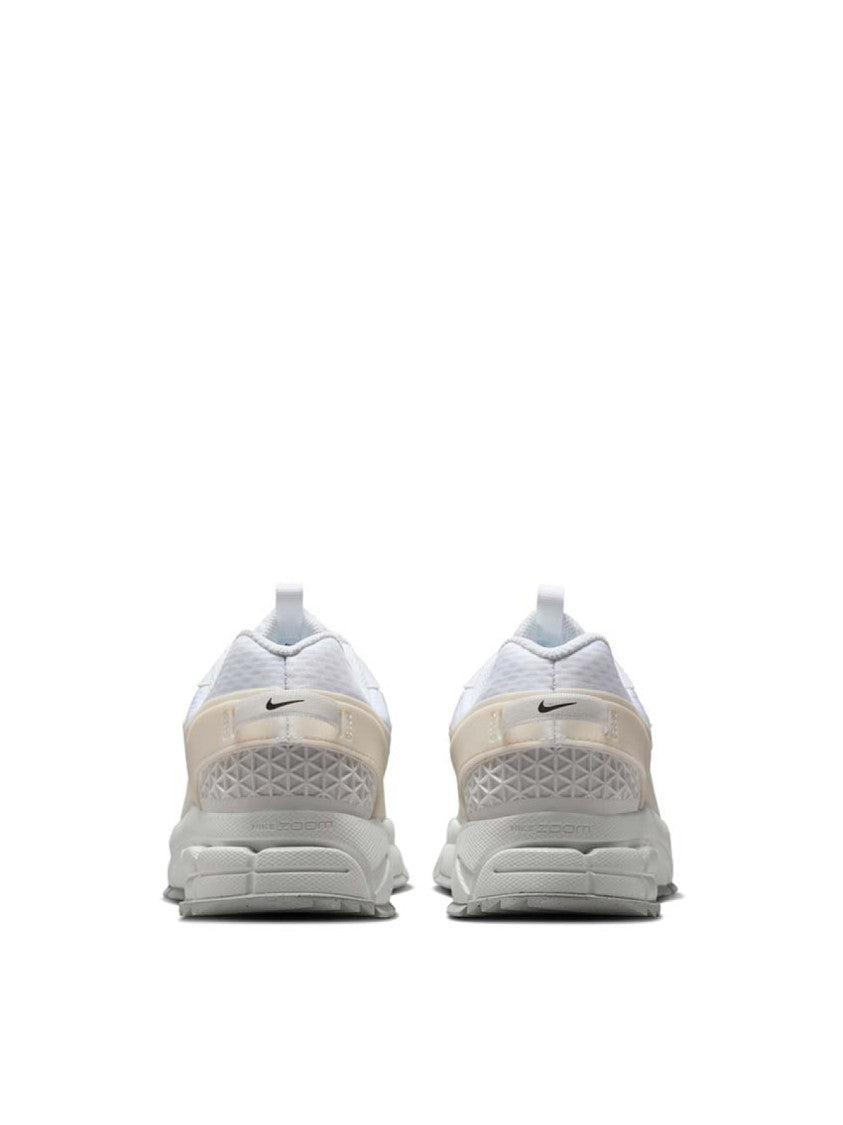 Nike Zoom Vomero Roam Sneakers
