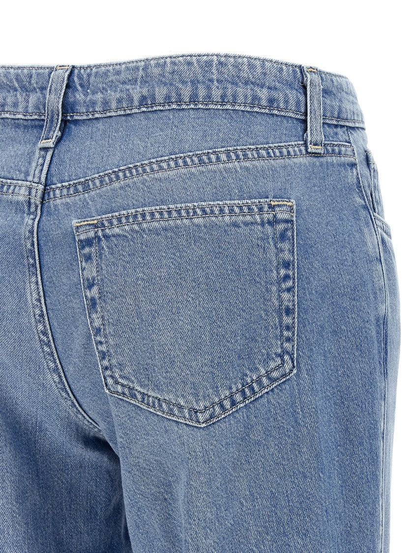 L'agence 'Nevia' Jeans